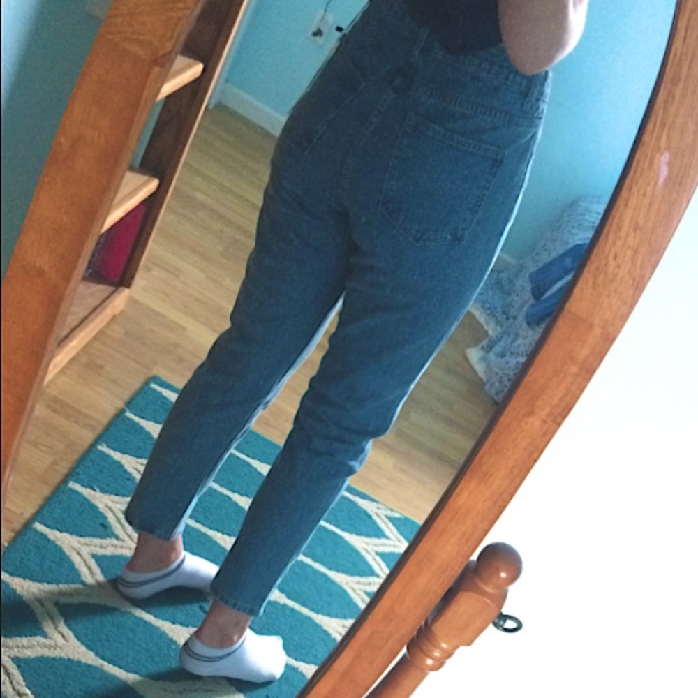 ThCreasa-Mom Jeans High Waisted Straight Leg Light Wash jeans size 30 - Picture 2 of 9